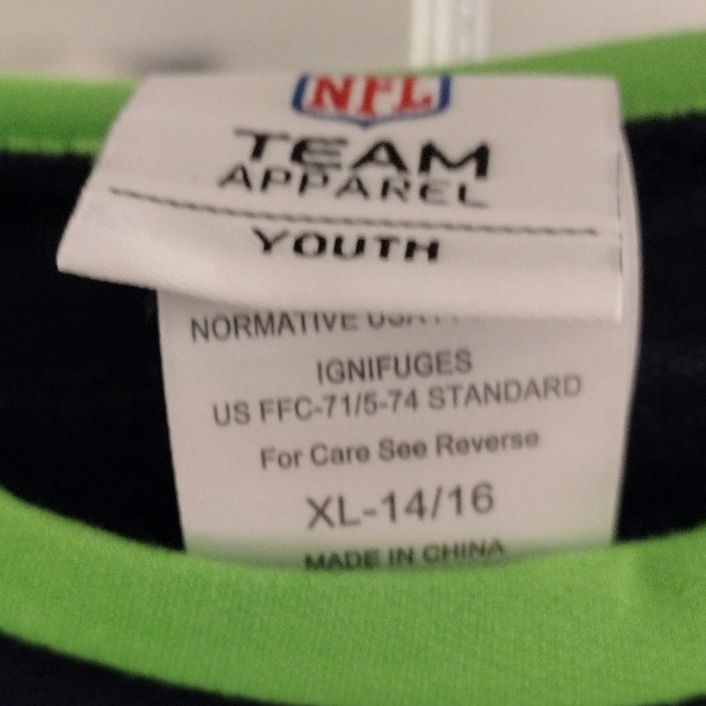 Brand new authentic NFL Seattle Seahawks Pajamas - Picture 2 of 5